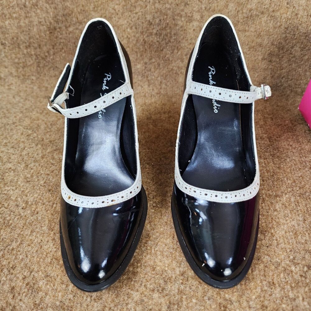 Vintage Pink Studio Women Mary Jane Pump Marcy Size 8 Black/White Patent Leather